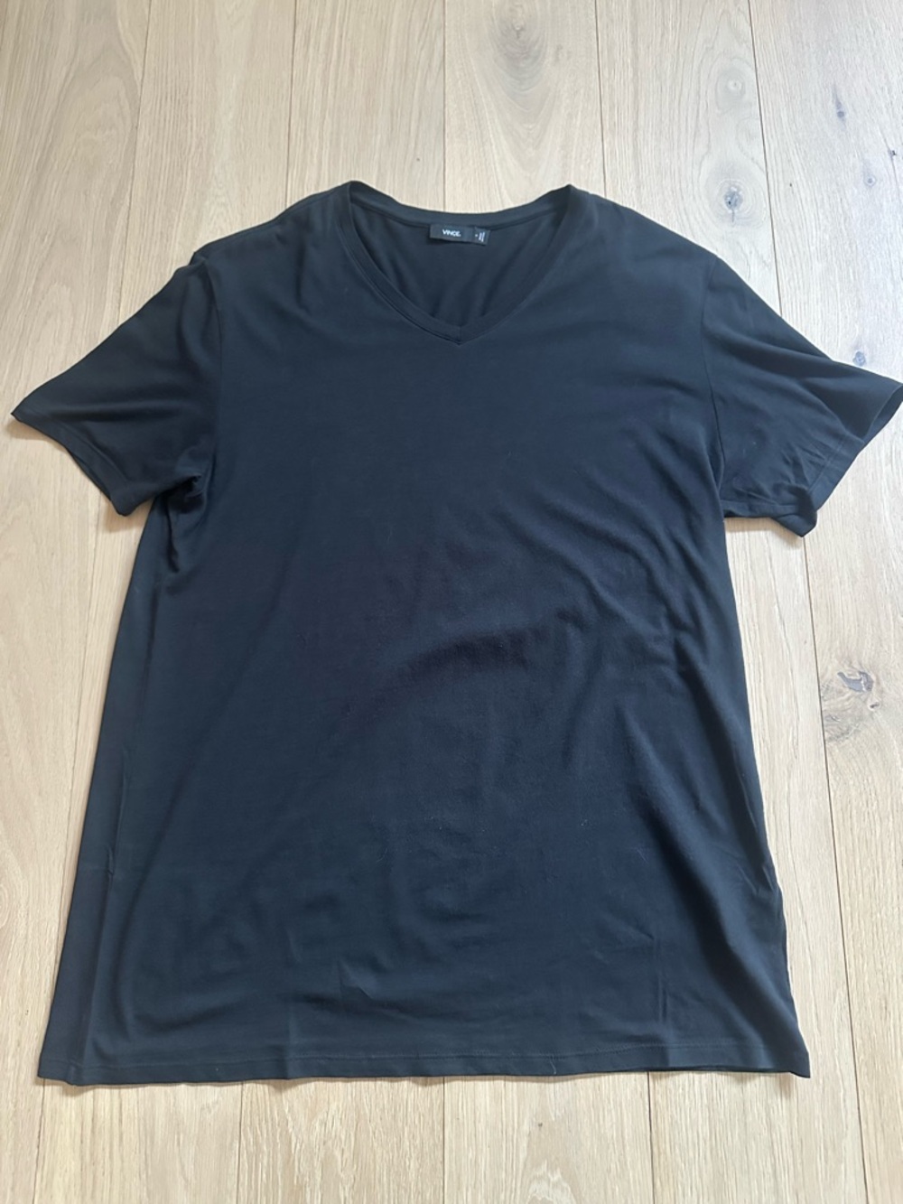 Vince Black V-Neck Short Sleeve Tee
